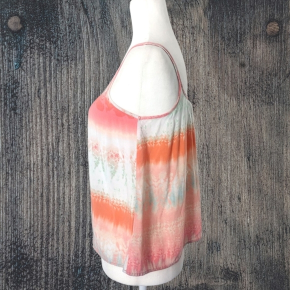 Arizona Jean Company Keyhole Cropped Tank Top Size Medium - Picture 2 of 4